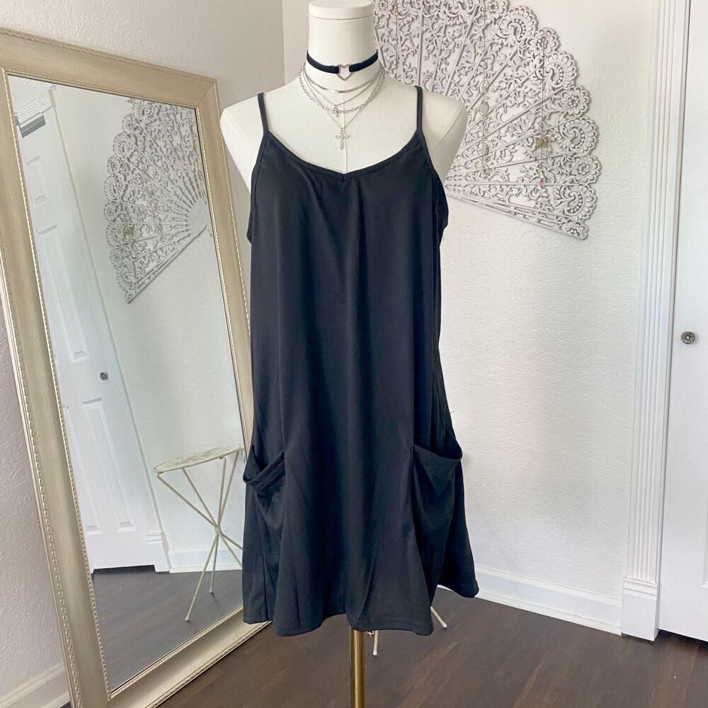 NWOT Black Built-in Shorts Romper Dress w Pockets Size L - Picture 3 of 8